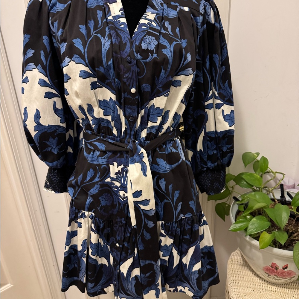 Alice + Olivia Navy and White Floral Mini Dress - Picture 5 of 16